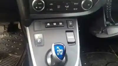Утилизация автомобиля toyota auris 1.8 16v (híbrido) года 2014 питание 2zr