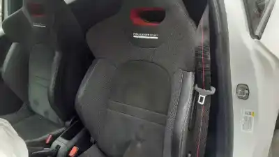 Veicolo di demolizione peugeot                                            208                                                                                                                                                                                                                                                        gti                                                                                                                                                                                                                                                        dell'anno 2017 alimentato 5g04