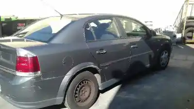Sloopvoertuig opel vectra c berlina 1.9 16v cdti cat (z 19 dth / lrd) van het jaar 2004 aangedreven z19dth