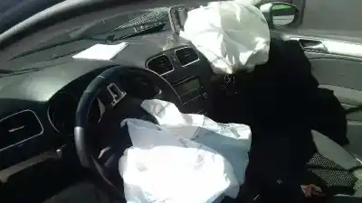 Sloopvoertuig volkswagen golf vi (5k1) 1.6 tdi van het jaar 2010 aangedreven cay