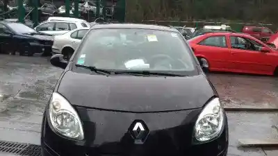Здавання транспортного засобу renault twingo authentique року 2008 потужний 