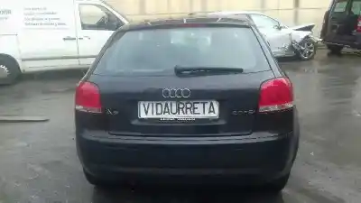 Veículo de Sucata audi a3 (8p) 2.0 16v fsi do ano 2003 alimentado axw