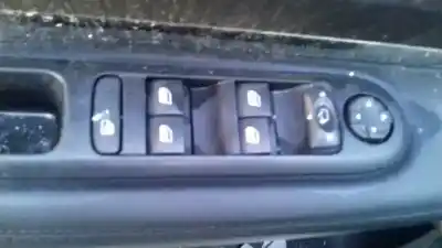 Scrapping Vehicle peugeot 3008 active of the year 2015 powered bh01