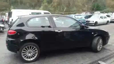 Verschrottungsfahrzeug alfa romeo 147 (190) 1.6 16v cat des jahres 2004 angetrieben ar32104
