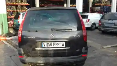 Véhicule à la ferraille citroen c8 2.0 hdi x de l'année 2002 alimenté rht
