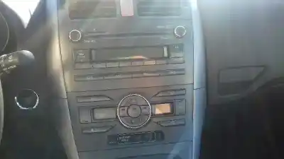 Veículo de Sucata toyota auris 2.2 d-cat do ano 2009 alimentado 2adfhv