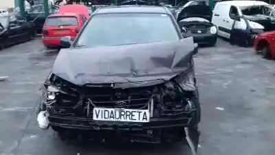 Veículo de Sucata KIA CERATO 2.0 LX CRDi Familiar do ano 2004 alimentado D4EA