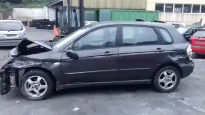 Scrapping Vehicle kia cerato 2.0 lx crdi familiar of the year 2004 powered d4ea