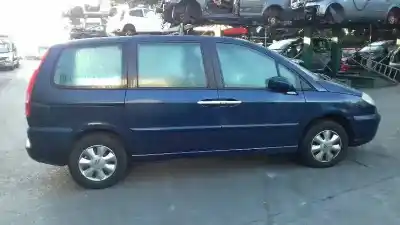 Sloopvoertuig citroen c8 2.0 hdi x van het jaar 2002 aangedreven rht