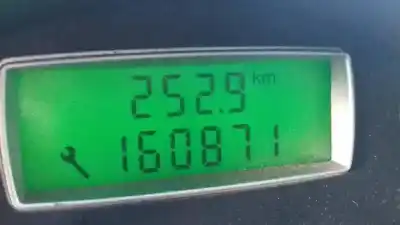 Sloopvoertuig citroen c8 2.0 hdi x van het jaar 2002 aangedreven rht