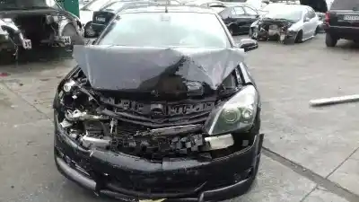 Véhicule à la ferraille OPEL ASTRA TWIN TOP 1.8 16V de l'année 2006 alimenté Z18XER