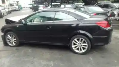 Véhicule à la ferraille opel astra twin top 1.8 16v de l'année 2006 alimenté z18xer