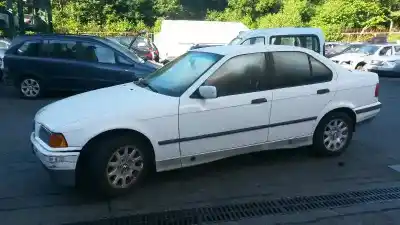 Здавання транспортного засобу bmw serie 3 berlina (e36) 2.0 24v року 1994 потужний 206s2