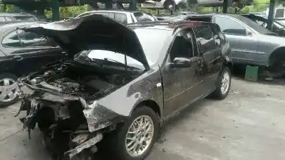 Vehicul casat volkswagen golf iv berlina (1j1) gti al anului 2000 alimentat arz