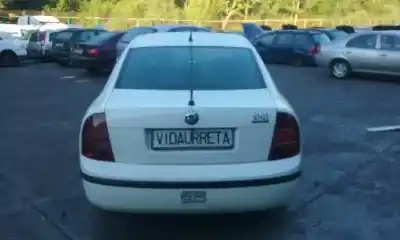 Veículo de Sucata skoda superb (3u4) 2.5 v6 tdi cat (bdg) do ano 2006 alimentado bdg