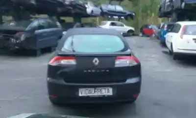 Véhicule à la ferraille RENAULT                                            LAGUNA III                                                                                                                                                                                                                                                 Privilege                                                                                                                                                                                                                                                  de l'année 2008 alimenté M9R742