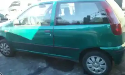 Veículo de Sucata FIAT PUNTO BERLINA (176) 60 SX do ano 1997 alimentado 176B4000
