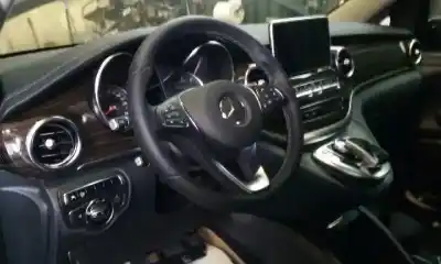 Здавання транспортного засобу MERCEDES-BENZ CLASE V (W447) V 220 CDI / d 4-matic (447.811 447.813) року 2014 потужний 