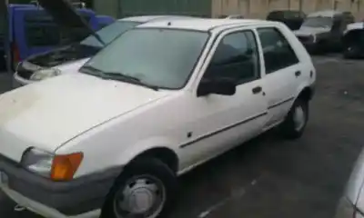 Veículo de Sucata FORD FIESTA BERL./EXPRESS 1.1 do ano 1990 alimentado GU