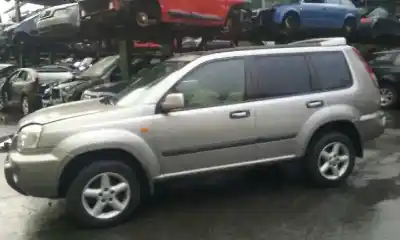 Véhicule à la ferraille nissan x-trail (t30) 2.2 16v turbodiesel cat de l'année 2002 alimenté yd22