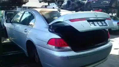Veicolo di demolizione bmw serie 7 (e65/e66) 735i dell'anno 2001 alimentato n62b36