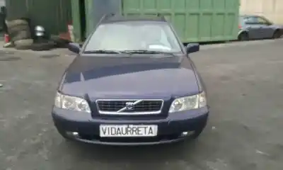 Scrapping Vehicle VOLVO V40 FAMILIAR 1.6 Evolution of the year 2002 powered B4164S2