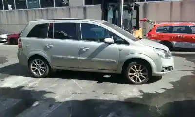 Veicolo di demolizione opel zafira b furgoneta/monovolumen (a05) 1.9 cdti van (m75) dell'anno 2007 alimentato z19dt