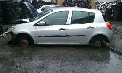 Veículo de Sucata renault clio iii exception do ano 2005 alimentado k9k766