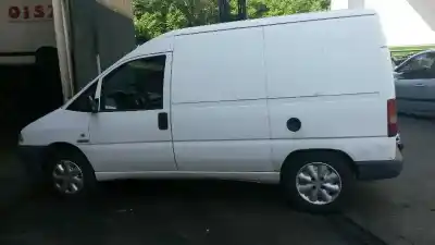 Veículo de Sucata citroen jumpy i (u6u_) 2.0 hdi 95 do ano 2001 alimentado rhx