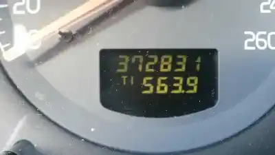 Véhicule à la ferraille volvo s80 berlina 2.5 d de l'année 1999 alimenté d5252t