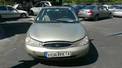 Sloopvoertuig FORD MONDEO BERLINA (GD) Ambiente van het jaar 2000 aangedreven NGA
