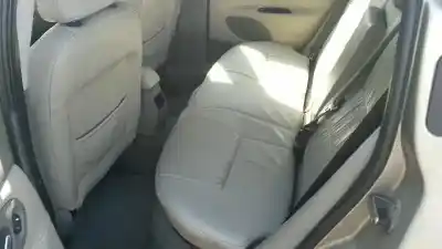 Sloopvoertuig ford mondeo berlina (gd) ambiente van het jaar 2000 aangedreven nga