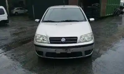 Veicolo di demolizione FIAT PUNTO BERLINA (188) 1.2 8V Dynamic dell'anno 2004 alimentato 188A4000
