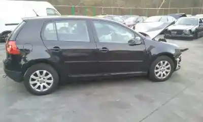 Verschrottungsfahrzeug volkswagen golf v berlina (1k1) 1.9 tdi des jahres 2008 angetrieben bls