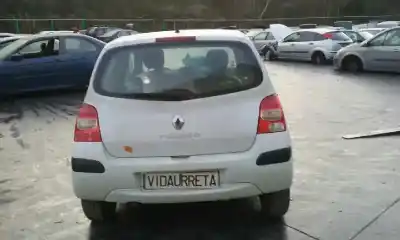 Veicolo di demolizione renault twingo 1.5 dci diesel dell'anno 2007 alimentato k9k740