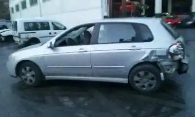 Scrapping Vehicle kia cerato 1.6 lx berlina of the year 2004 powered g4ed