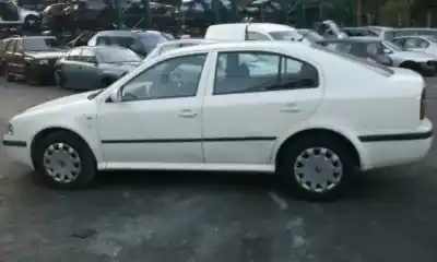 Scrapping Vehicle skoda octavia berlina (1u2) * of the year 2002 powered 