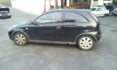 Здавання транспортного засобу opel corsa c blue line року 2004 потужний z14xep