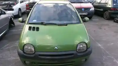 Sloopvoertuig RENAULT TWINGO (CO6) 1.2 Alize van het jaar 2003 aangedreven D4F702