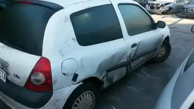 Здавання транспортного засобу renault clio ii fase ii (b/cb0) authentique року 2001 потужний k9k a7