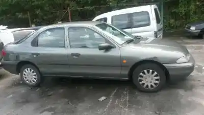 Sloopvoertuig FORD MONDEO BERLINA (GD) GLX van het jaar 1994 aangedreven RKA