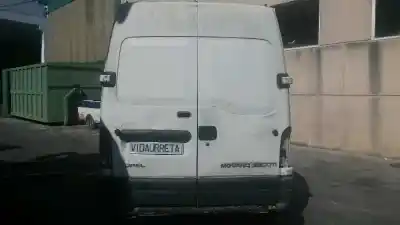 Veicolo di demolizione opel movano (2004 =>) combi corto l1h1 2.8t 136 cv / 100 kw dell'anno 2004 alimentato g9ua7