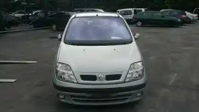 Sloopvoertuig RENAULT SCÉNIC I MONOSPACE (JA0/1_, FA0_) 1.9 dTi (JA1U) van het jaar 2002 aangedreven F9Q Q7