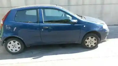 Veicolo di demolizione fiat punto berlina (188) 1.4 16v dynamic dell'anno 2004 alimentato 843a1000