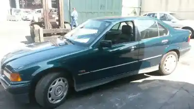 Sloopvoertuig bmw serie 3 berlina (e36) 325td van het jaar 1996 aangedreven 256t1d