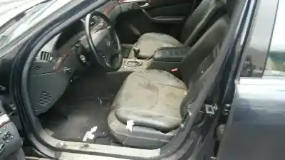 Здавання транспортного засобу mercedes-benz clase s (w220) berlina 400 cdi (220.028) року 2001 потужний 