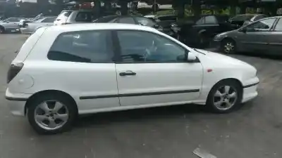 Verschrottungsfahrzeug fiat bravo (182) 1.6 16v cat des jahres 2001 angetrieben 182b6000