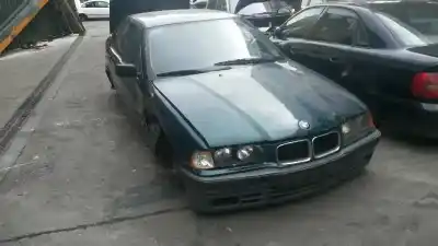 Véhicule à la ferraille BMW SERIE 3 BERLINA (E36) 318tds de l'année 1994 alimenté M41D18INTER