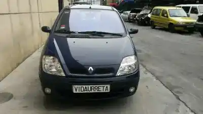 Sloopvoertuig RENAULT SCÉNIC I MONOSPACE (JA0/1_, FA0_) 1.9 dTi (JA1U) van het jaar 2001 aangedreven F9Q Q7