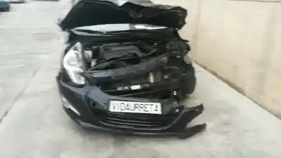 Scrapping Vehicle hyundai i40 style blue of the year 2013 powered d4fd